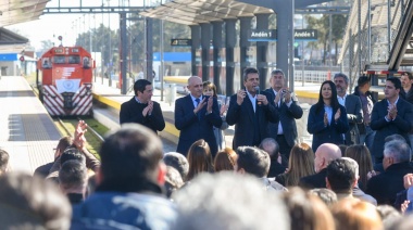 Massa en la inauguración de la Estación Grand Bourg: “Traemos soluciones para los pasajeros”