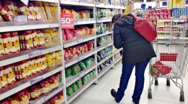 En julio una familia tipo necesitó $111.297 para no ser pobre