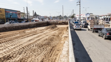 Comenzaron a excavar el paso bajo nivel por debajo de la rotonda “Los Pinos”