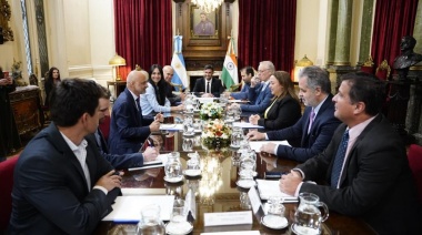 Moreau recibió en el Congreso al embajador de India