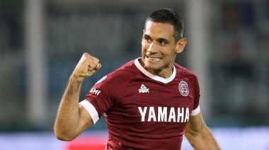 José Sand: “Retirarme con la camiseta de Lanús es mi sueño máximo”