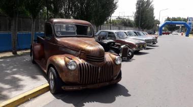 Festival de tango y una exhibición de autos clásicos, otras propuestas para el fin de semana largo