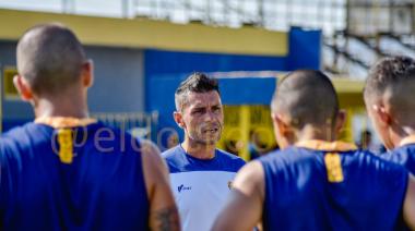 Dock Sud se prepara para el arranque de la Primera B