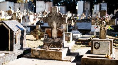 Encontraron el cuerpo calcinado de una mujer en el cementerio de Avellaneda