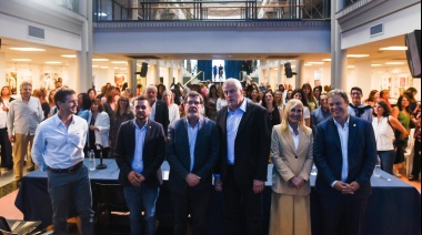 Perczyk, Sileoni, Cascallares y Fabiani presentaron el programa que suma horas de clases en escuelas