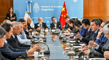 Argentina dejará de pagar importaciones en dólares y pasa a yuanes