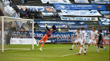 Angelini y el zurdazo que mantiene la esperanza en Temperley