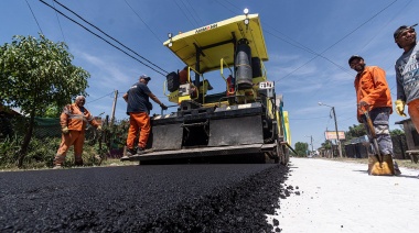 El Municipio pavimenta más de 110 cuadras en Glew