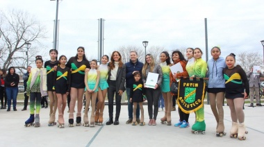 Gray y Tolosa Paz inauguraron un playón multideportivo en El Jagüel