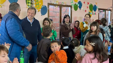 Cascallares visitó el comedor “La Sirenita” de San José