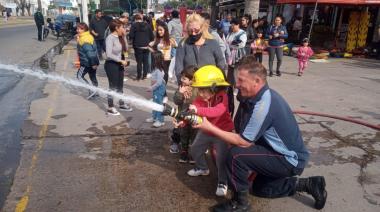 Bomberos Voluntarios de Almirante Brown festejarán el Día de las Infancias