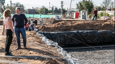 Cascallares recorrió las obras del nuevo polideportivo con natatorio en Rafael Calzada