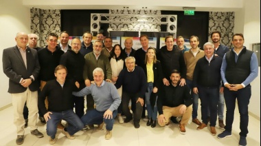 Grindetti tuvo su foto de unidad con Santilli