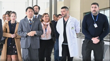 El viceministro de Salud de Malasia visitó el Hospital del Bicentenario