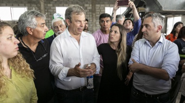 Cascallares y Larroque inauguraron una nueva unidad productiva sustentable