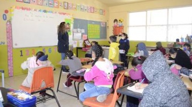 El Día del Trabajador del Estado habrá clases con normalidad