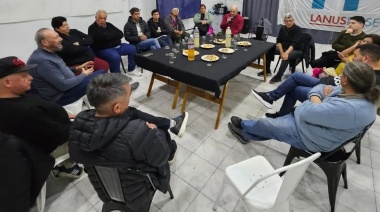 De Gennaro encabezó un encuentro de dirigentes de Unión Popular