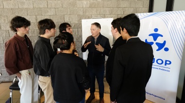 Gray participó del ciclo de formación del Centro de Jóvenes Políticos