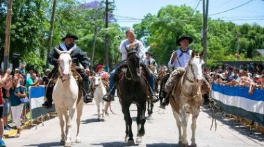 Una multitud disfrutó del desfile tradicionalista