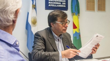 Para Calzoni, el Gobierno nacional "intenta poner a la sociedad en contra de las universidades"