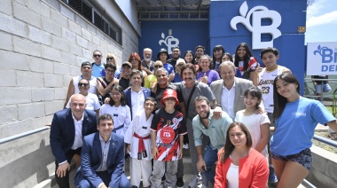Kicillof y Cascallares bautizaron "Campeones del Mundo" al polideportivo de Don Orione