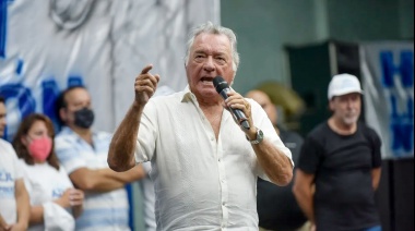 Barrionuevo quiere revivir el partido político de la CGT para recuperar protagonismo
