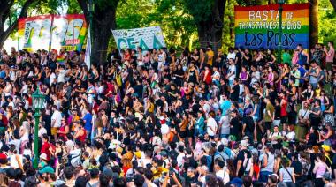 La comunidad LGBTIQ+, continúa con el repudio a Milei: “No sabés si es ignorante porque le falta información o si es adrede”