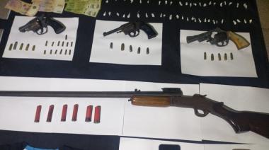 Cayó un jefe narco al que le secuestraron un arsenal de armas y dosis de cocaína en su búnker