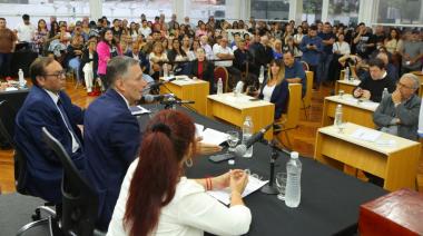 Con fuertes críticas al Gobierno Nacional, Gray encabezó la apertura de sesiones ordinarias