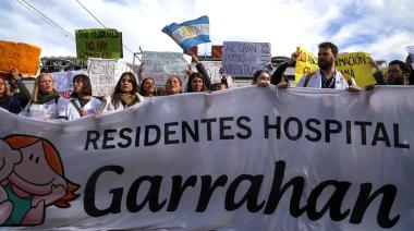 Garrahan en pie de lucha: el personal denuncia vaciamiento y salarios congelados
