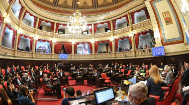 El Senado insistiría con reelección indefinida para legisladores provinciales y 75 pliegos judiciales