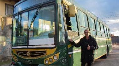 Reconocimiento a “Perita” un histórico chofer de la línea de colectivos 515