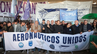 Gremios aeronáuticos alertan por “un posible tragedia” por las reformas libertarias