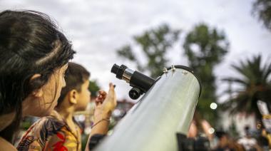 La AstroFeria desembarca en Almirante Brown
