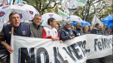 El proyecto desregulador libertario para la marina mercante, contra las cuerdas