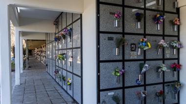 Obras históricas en el cementerio municipal de Almirante Brown