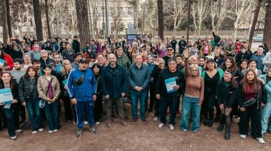Cascallares y Eichel entregaron diplomas a casi 250 egresados de los cursos de capacitación en oficios