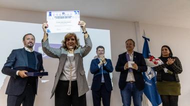Emotivo reconocimiento a la jueza Marta Pascual en la UNaB