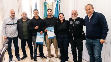 El Municipio de Almirante Brown apoya a los boxeadores Jeremías Ponce y Atilas Díaz