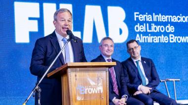 En el 152° aniversario de Brown, Cascallares inauguró la 9° edición de la Feria Internacional del Libro