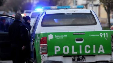 Lanús: escapaban de un robo, le apuntaron a la Policía y los defendieron los vecinos