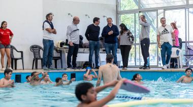 Cascallares acompañó a estudiantes que participan del programa "Todos al agua"
