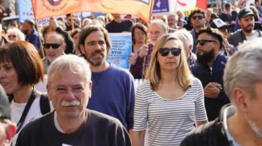 Del Caño: “Es fundamental que haya diputados del FIT que defiendan al pueblo trabajador”