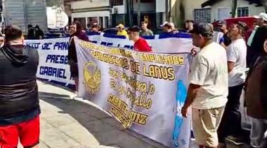 Protesta de panaderos en Lanús por el despido de 24 trabajadores