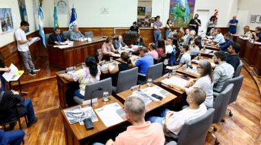 El oficialismo aprobó un aumento del 30% en las tasas y el presupuesto 2026