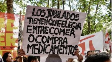 Jubilados municipales se movilizan en Lomas