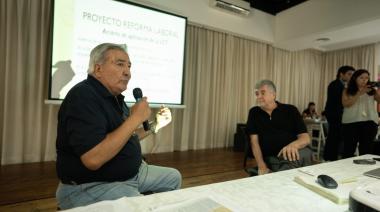 El SEOCA debatió sobre la reforma laboral y convocó a movilizar