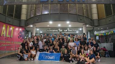 Artistas de Almirante Brown participan de la final del Pre Cosquín