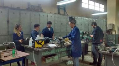 Preocupación por el ajuste en la educación técnica