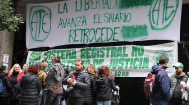 Los salarios estatales perdieron un tercio de su valor desde que asumió Milei